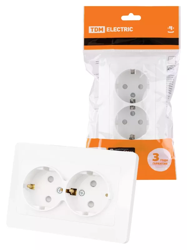 Розетка двойная 2П+З с защ. шт. 16А 250В белая "Ильмень" TDM