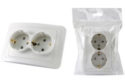 "Розетка двойная 2П+З 16А c защитными шторками белая ""Валдай"" (пром. упаковка) TDM" SQ1804-0030