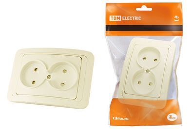 "Розетка двойная 2П 10А c защитными шторками сл. кость ""Валдай"" TDM" SQ1804-0125