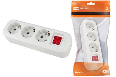 Колодка розеточная 3 гнезда 2П+3 c выключателем 16А 250В белая TDM SQ1806-0017