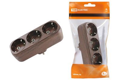 "Блок на 3 гнезда 2П+З плоский 16А 250B ""Эко"" (бук) TDM" SQ1806-0081
