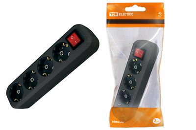 Колодка розеточная 4 гнезда 2П+3 c выключателем 16А 250В черная TDM SQ1806-0118